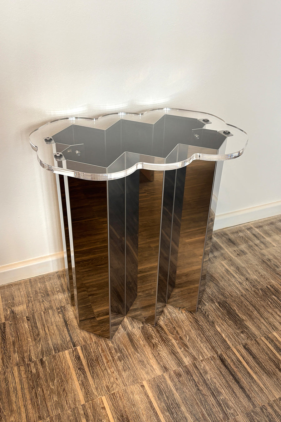 ZIGZAG SIDE TABLE / STOOL